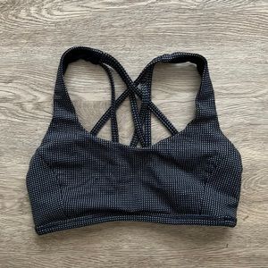 Lululemon Free to Be Serene bra